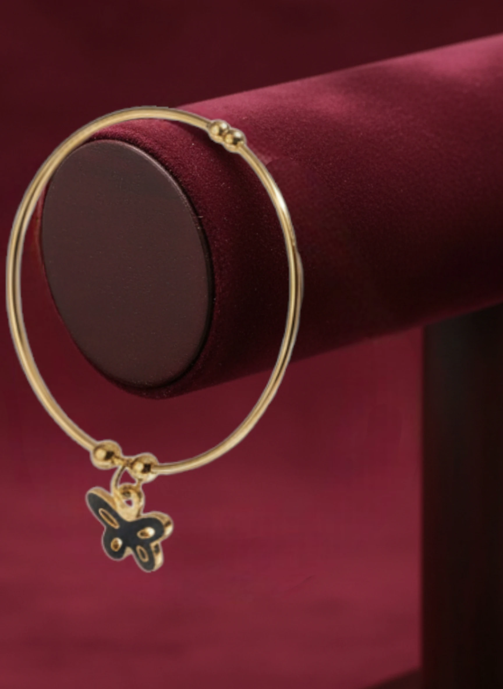 Lightweight Butterfly Motif Necklace & Bracelet Set – Indian Gold-Tone Jewelry